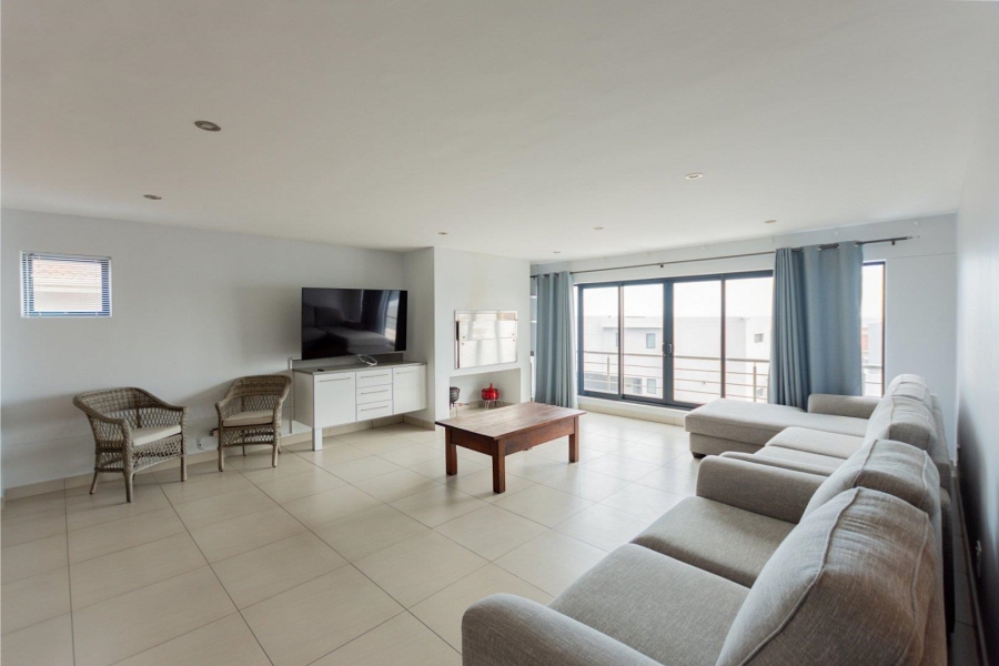 5 Bedroom Property for Sale in Calypso Beach Western Cape